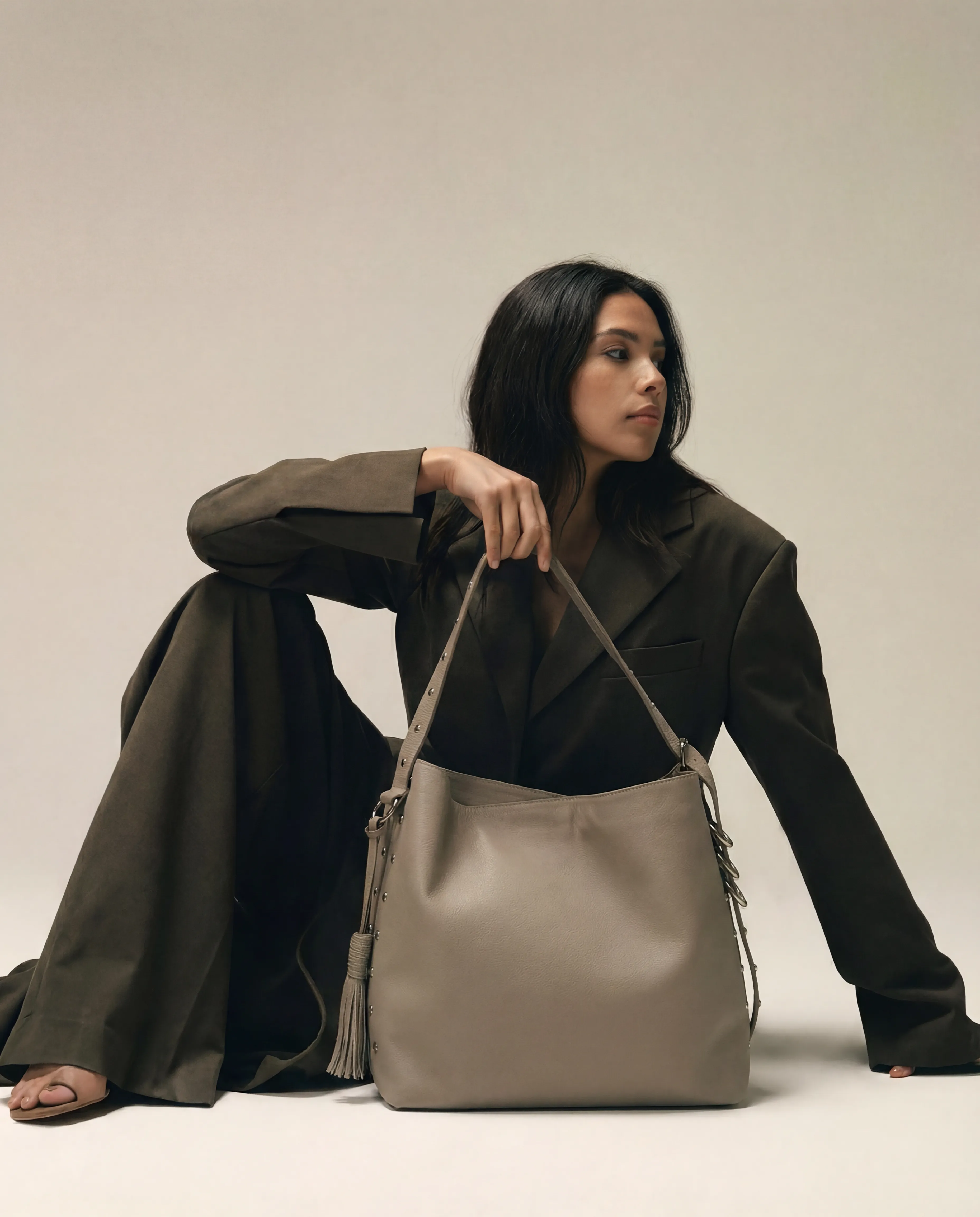 Fashion & Accessories — Frame 13